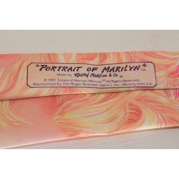 Vintage Marilyn Monroe Portrait Tie Ralph Marlin USA Graphic  90s Vintage Marilyn Monroe Portrait Tie Pop Art Hot Pink Ralph Marlin Necktie